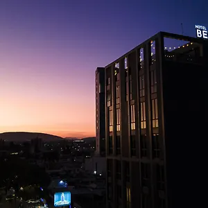 4* Hotel Becquer
